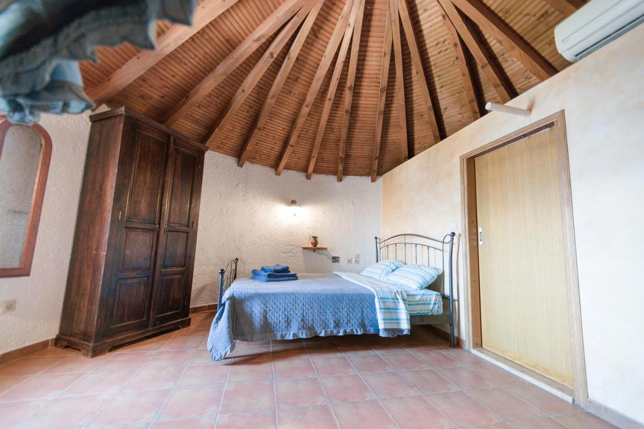 Tsolis Village Lampiri  Ngoại thất bức ảnh